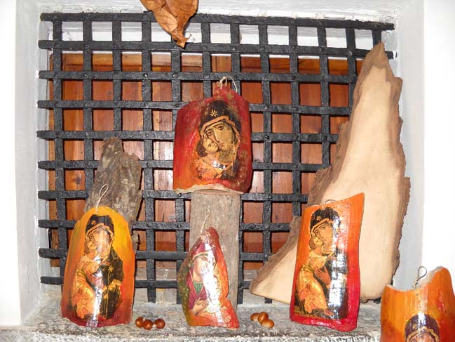 Icone decoupage su coppi antichi